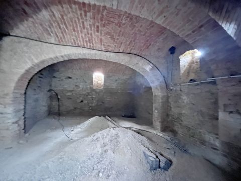 Eladó Ház 9795 Vaskeresztes Vaskeresztesen panorámás épületegyüttes, pincével