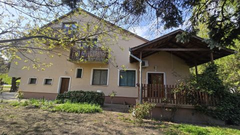 Eladó Ház 6440 Jánoshalma , város széle