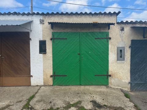 Eladó Parkoló 8800 Nagykanizsa Muskátli utcai garázssoron