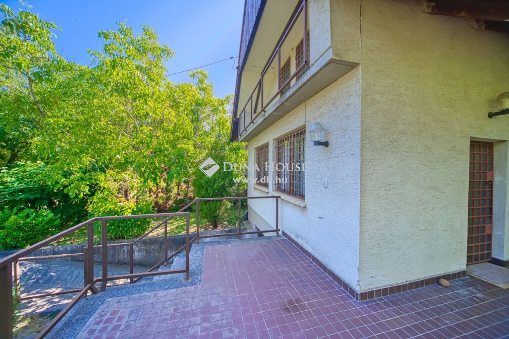 2484 Gárdony , Agárd — 1/47