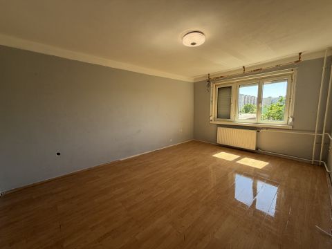 Eladó Lakás 9024 Győr , Mónus Illés utca közelében