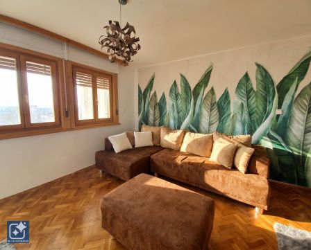 Eladó Lakás 7625 Pécs , ==== Magaslati úton panorámás erkélyes lakás===