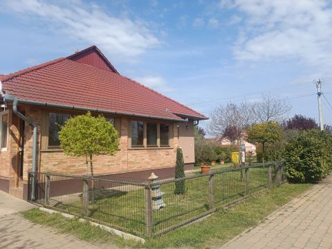 Eladó Ház 5600 Békéscsaba 