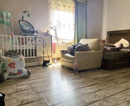 Eladó Ház 2345 Apaj , Takaros házikó Apajon