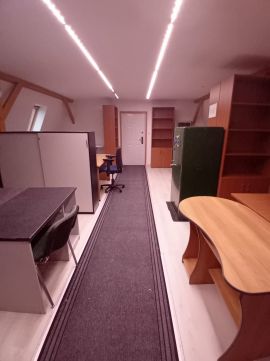 Kiadó Iroda 9028 Győr 