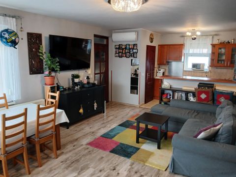 Eladó Ház 6050 Lajosmizse 