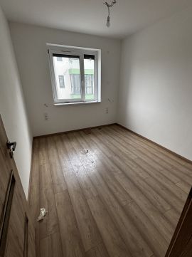 Kiadó Lakás 4030 Debrecen Híd Lakóparkban 3 szobás lakás eladó