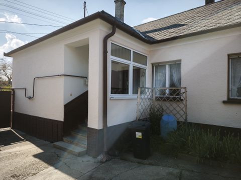 Eladó Ház 9545 Jánosháza 