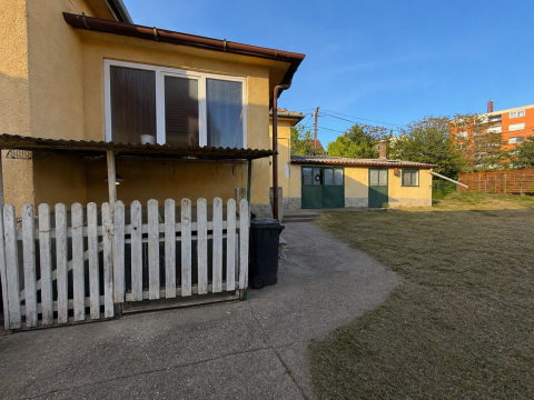 Eladó Ház 2049 Diósd Központi részen