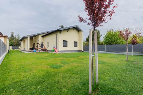 Eladó Ház 1202 Budapest 20. kerület , Pesterzsébet csendes kertvárosa