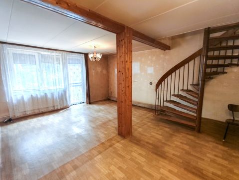 Eladó Lakás 8000 Székesfehérvár 