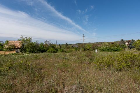 Eladó Telek 8095 Pákozd 