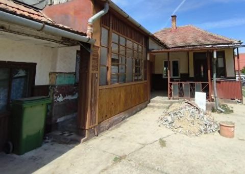 Eladó Ház 2182 Domony M3-tól 5 percre, Domony legjobb utcája