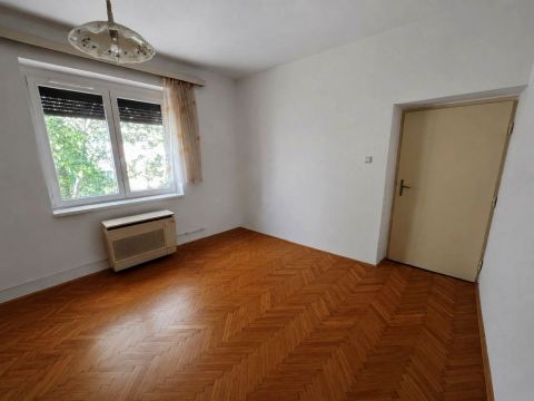 Eladó Lakás 7629 Pécs 