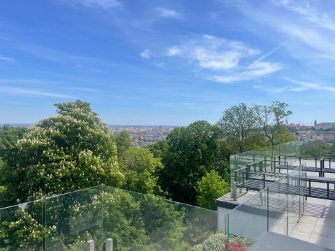 Eladó Lakás 1022 Budapest 2. kerület Parlamentre, Várra, Gellérthegyre panorámás penthouse lakás 