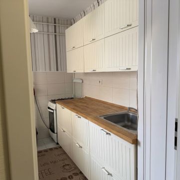Eladó Lakás 1042 Budapest 4. kerület Felújított, remek hangulatú, nappali+ 3 szobás a Központban!