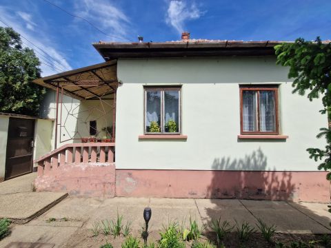 Eladó Ház 6454 Bácsborsód , Központban