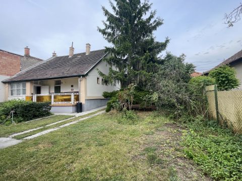 Eladó Ház 1183 Budapest 18. kerület , Lónyaytelep