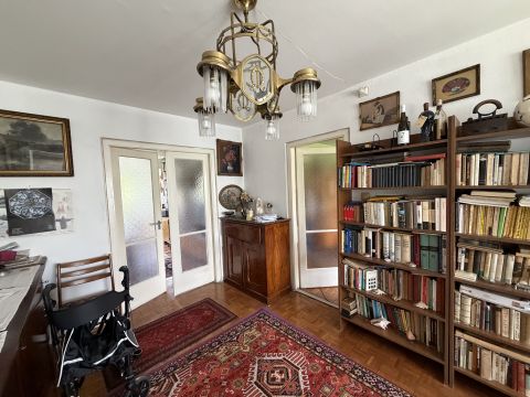 Eladó Lakás 1035 Budapest 3. kerület , Flórián tér közelében