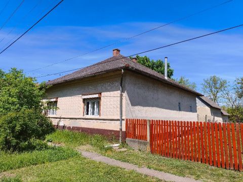Eladó Ház 5363 Nagyiván , 5363 Nagyiván, Csendes