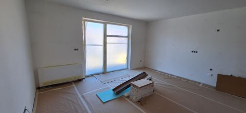 Eladó Lakás 1181 Budapest 18. kerület , Újépítésű erkélyes lakás, tárolóval és saját kocsi beállóval
