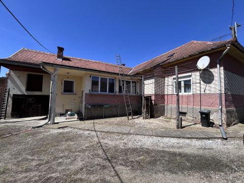 Eladó Ház 9944 Bajánsenye , Eladó családi ház Bajánsenyén nagy telekkel 