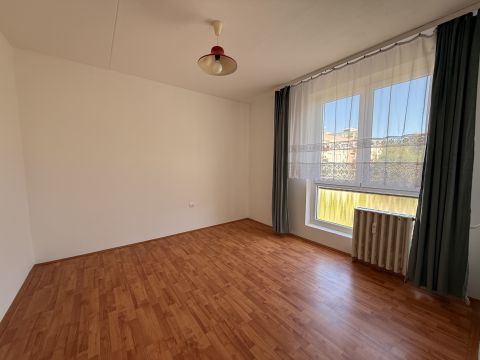 Kiadó Lakás 7632 Pécs 