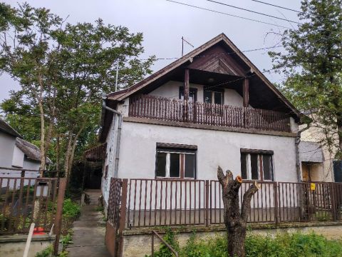 Eladó Ház 5310 Kisújszállás , 5310 Kisújszállás, csendes