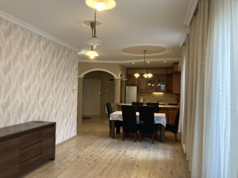 Kiadó Lakás 6000 Kecskemét Kecskemét belvárosában igényes nagy lakás KIADÓ!