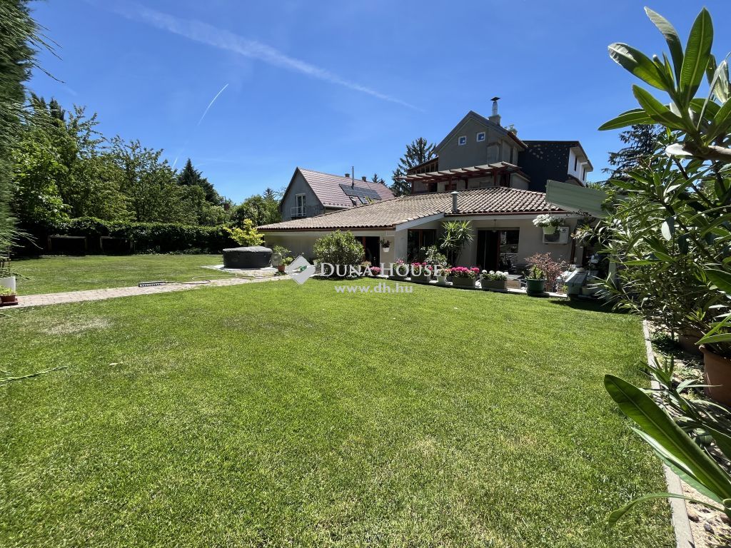 For sale Flat 2092 Budakeszi, 