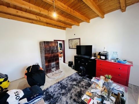 Eladó Ház 2255 Szentlőrinckáta Csendes utcában eladó, hangulatos kis ház nagy telekkel!