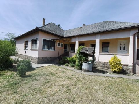 Kiadó Ház 2242 Sülysáp , Vasút közelében