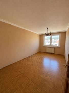 Eladó Lakás 1033 Budapest 3. kerület 