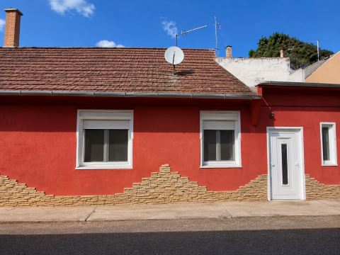 Eladó Lakás 2500 Esztergom 