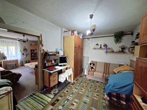 Eladó Ház 8135 Dég 65 m2-es, 2 szobás családi ház