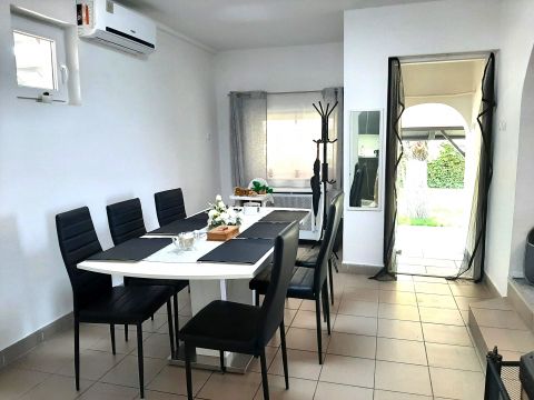Eladó Ház 5465 Cserkeszőlő CSERKESZŐLŐN FÜRDŐ KÖZELÉBEN CSALÁDI HÁZ / VENDÉGHÁZ