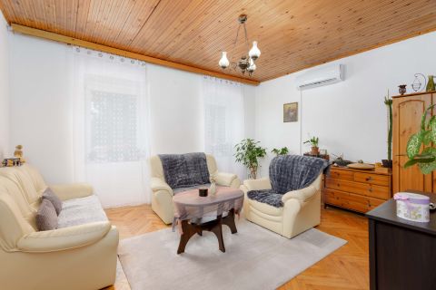 Eladó Lakás 9178 Hédervár , Park Panzió közelében