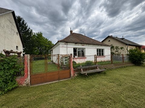 Eladó Ház 9071 Gönyű , Petőfi Utca közelében