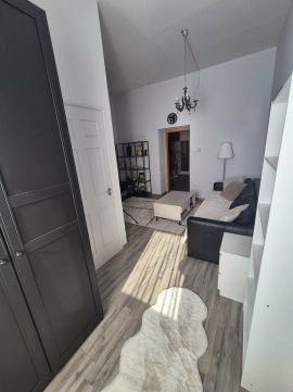 Eladó Lakás 1133 Budapest 13. kerület FELÚJÍTOTT LAKÁS A VÁCI ÚTON