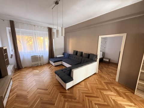 Kiadó Lakás 7621 Pécs 