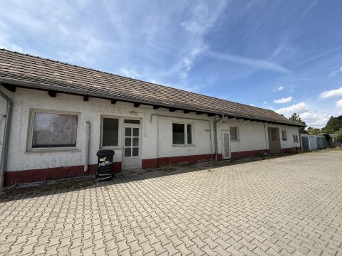Kiadó Ipari 2536 Nyergesújfalu 