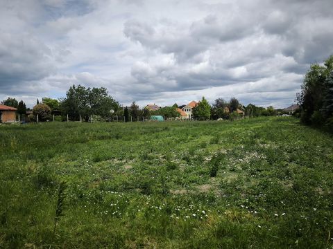 Eladó Telek 9171 Győrújfalu , Győrújfalun építési telek eladó.