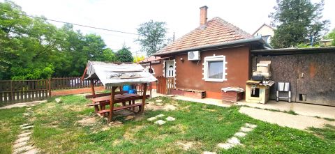 Eladó Ház 2244 Úri 