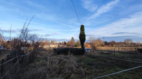 Eladó Telek 2700 Cegléd 