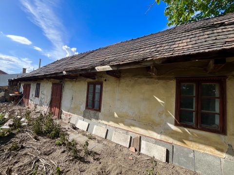 Eladó Ház 2316 Tököl , Praliné cukrászda közelében