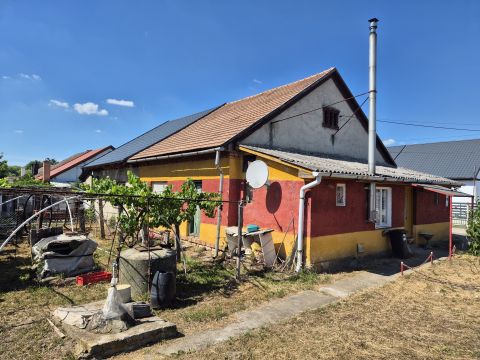 Eladó Ház 2851 Környe 