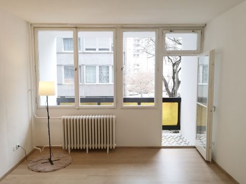 Eladó Lakás 6000 Kecskemét 