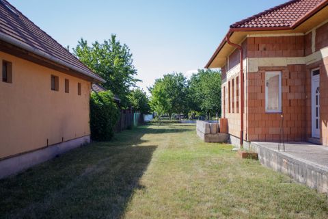 Eladó Ház 9155 Lébény Gyöngyvirág utca közelében