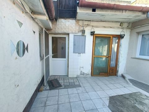 Eladó Ház 6000 Kecskemét 