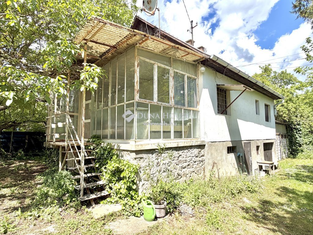 For sale House 2011 Budakalász, 